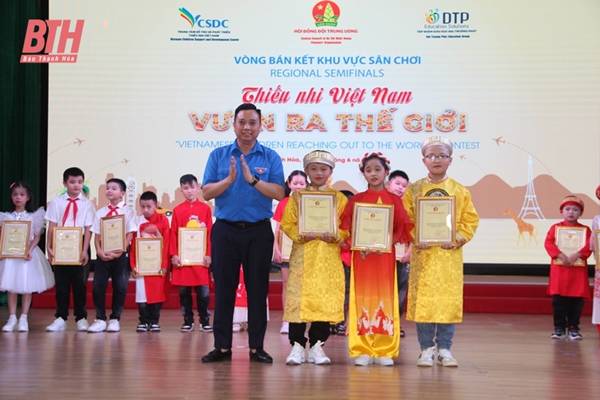 Sôi nổi vòng bán kết cuộc thi Thiếu nhi Việt Nam  Vươn ra thế giới
