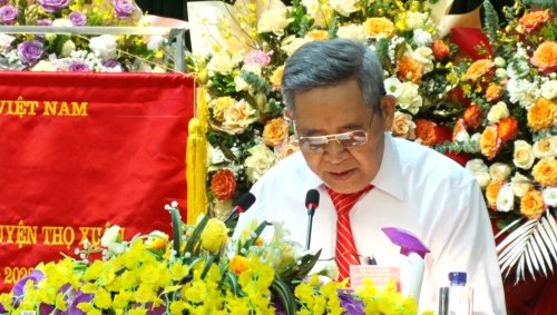 bác lê công thể.png