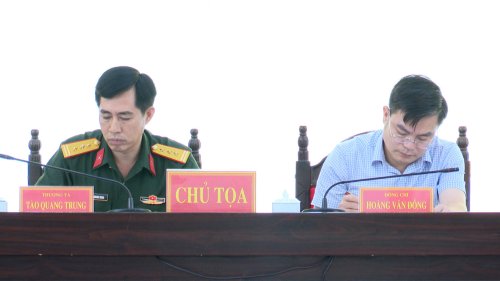 chủ toạ.jpg