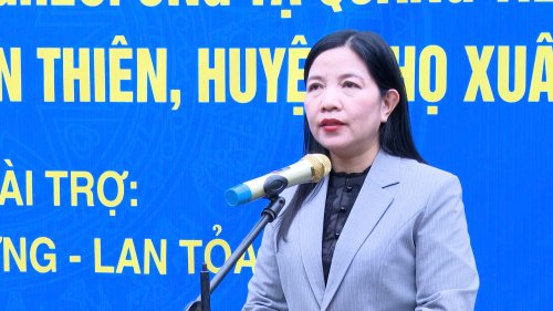 c thuỷ.jpg