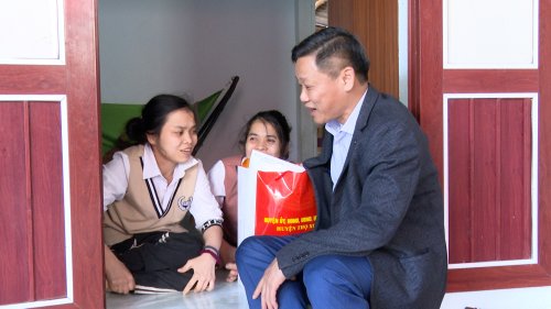 thămậti truong xuan.jpg