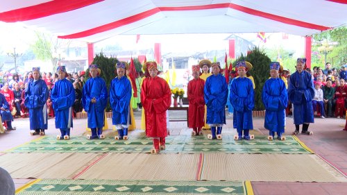 Tế lễ trueyenf thống.jpg