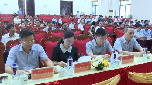 đại biểu dự tiếp xúc.png