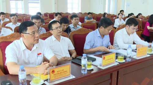 đại biểu dự kỳ họp.jpg